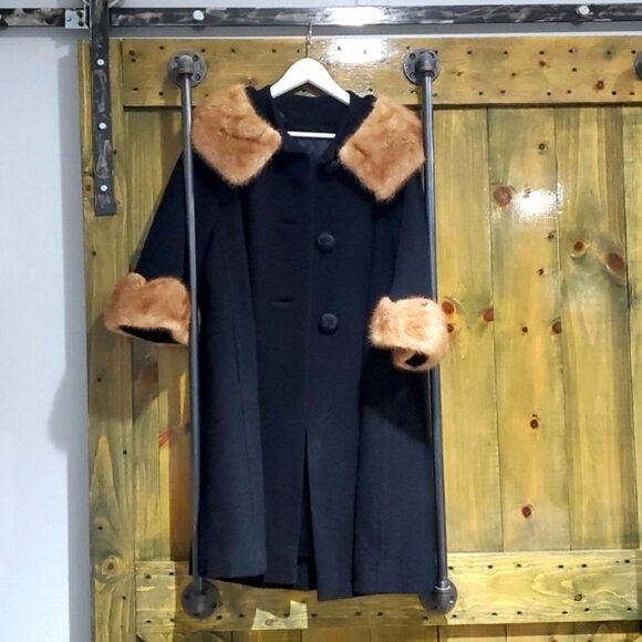 VINTAGE DEARDON BLACK LONG COAT WITH FUR COLLAR AND TRIM - Picture 1 of 16